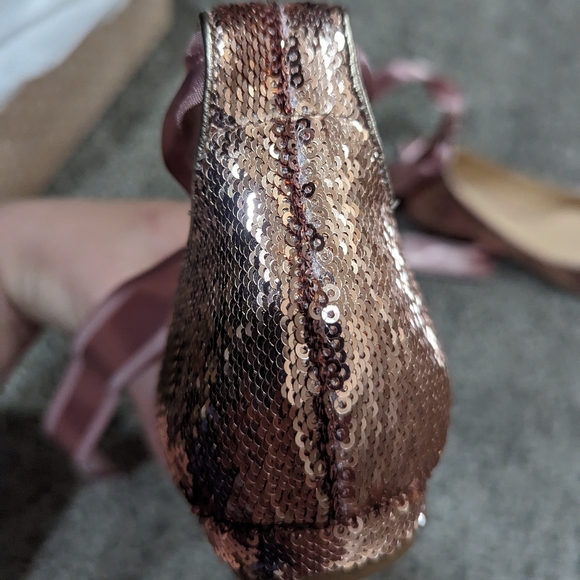 Jewel Badgley Mischka Lorde sequin flat - Picture 3 of 5